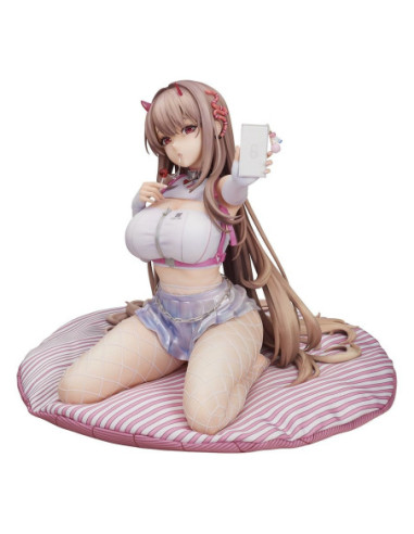 Goddess of Victory: Nikke statuette...