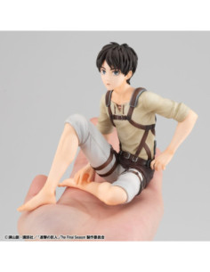 Attack on Titan figurine... 2