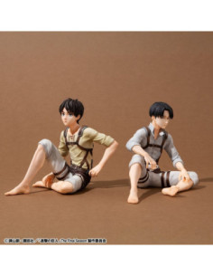 Attack on Titan pack 2...